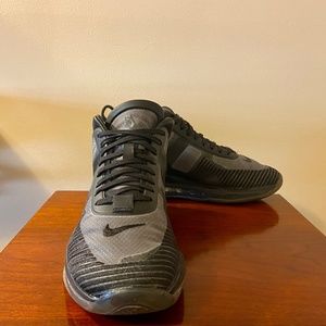 Nike LeBron x John Elliott Icon QS Size 7.5 - AQ0114 001